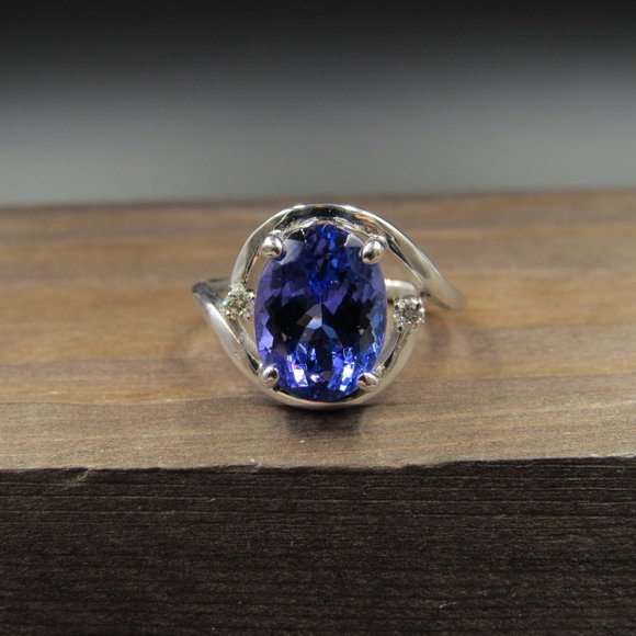 Size 6.25 14K White Gold 3.96 Carat Tanzanite Ring - Picture 3 of 11